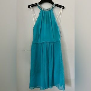 David’s Bridal gown Size 6 new with tags